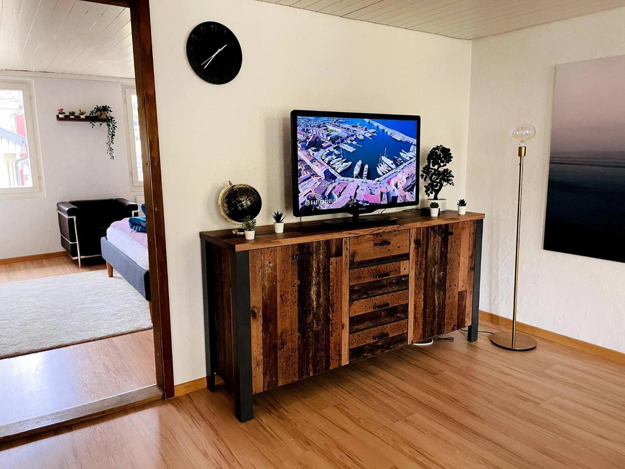 Newly Furnished Beautiful Old Building Apartment In The Center With Apple Tv St. Gallen Exterior foto
